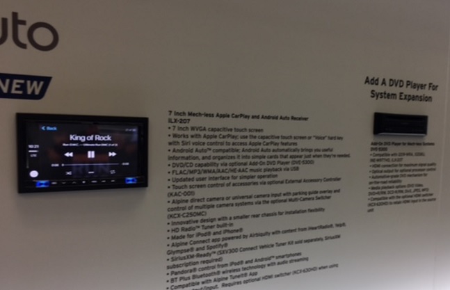 Alpine iLX-207 radio with CarPlay and Android Auto