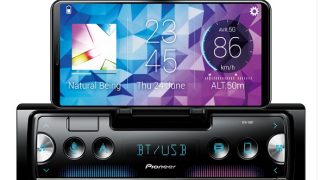 Pioneer smartphonedocking radio
