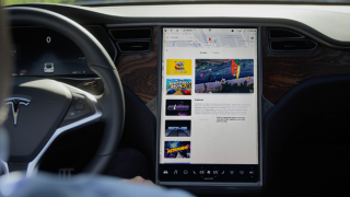 Tesla Model S screen