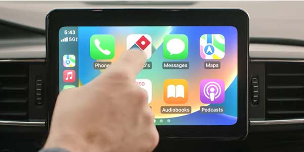 Almost half customers won't buy new car without CarPlay/Android Auto