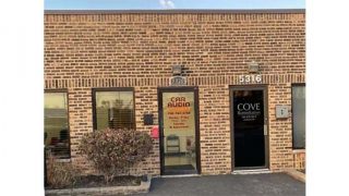 Chicago store seeks buyer