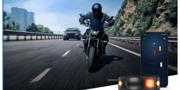 Garmin zūmo R1 is a blind spot detector for motorcycles.