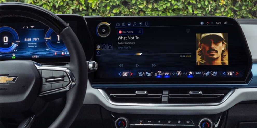 GM provides free in-dash Apple Music